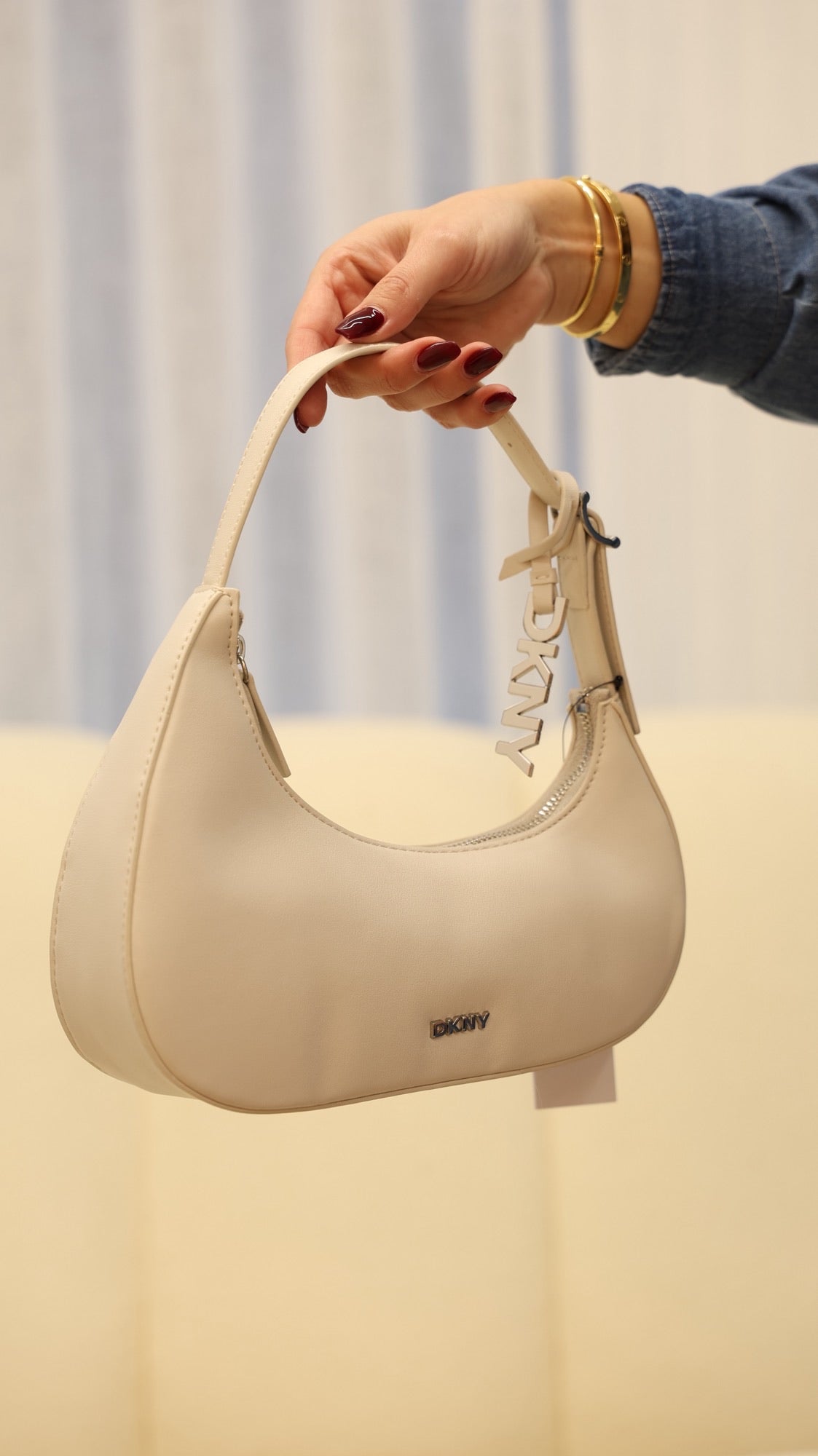 DKNY
