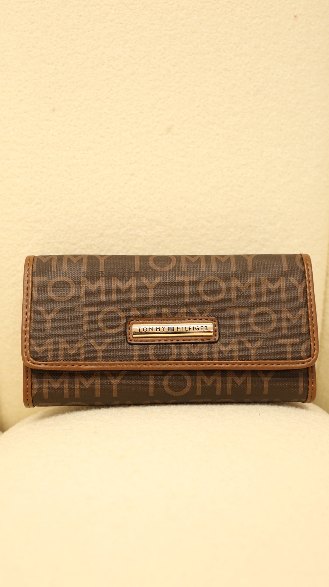 Tommy Hilfiger