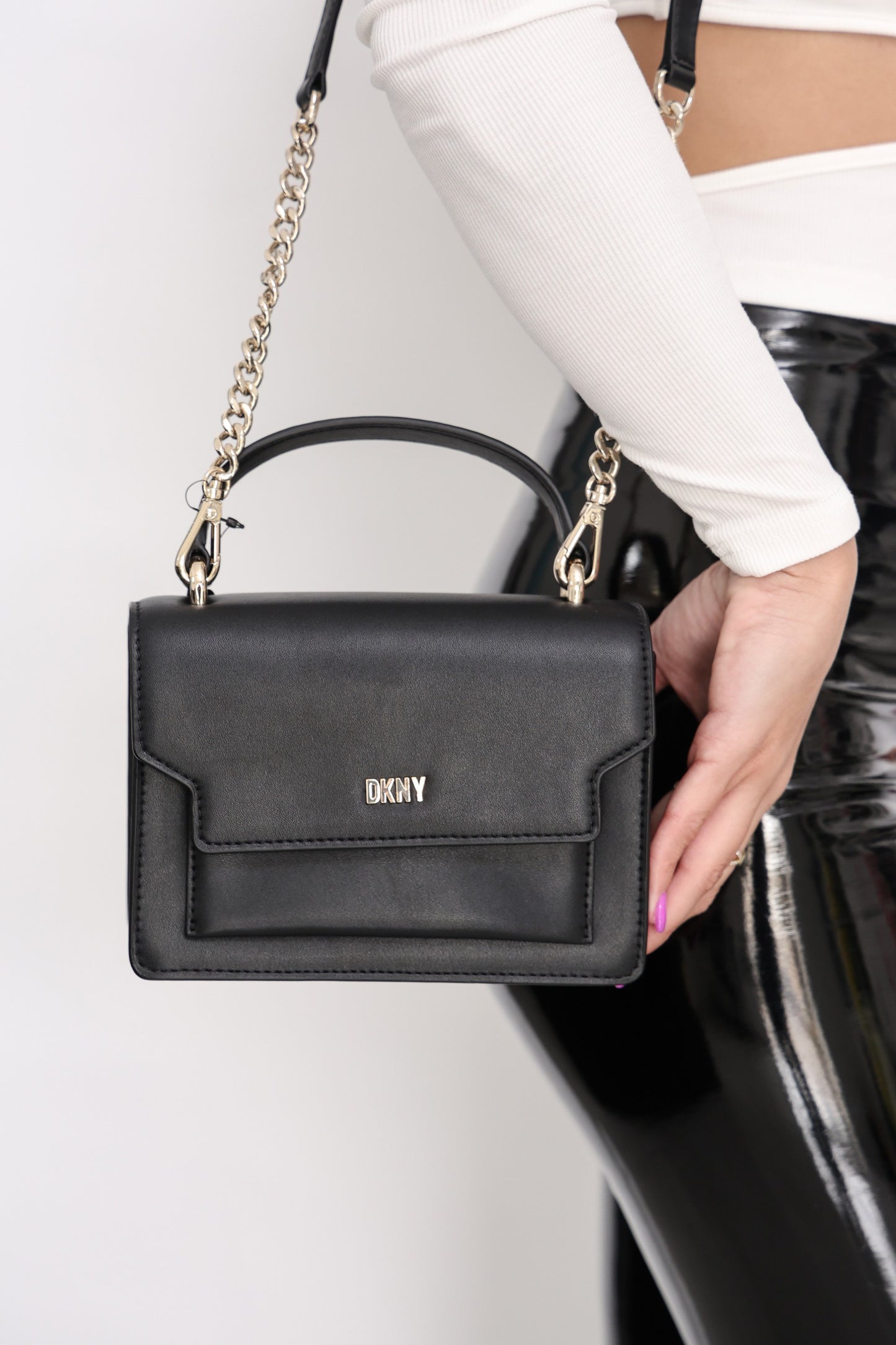 DKNY