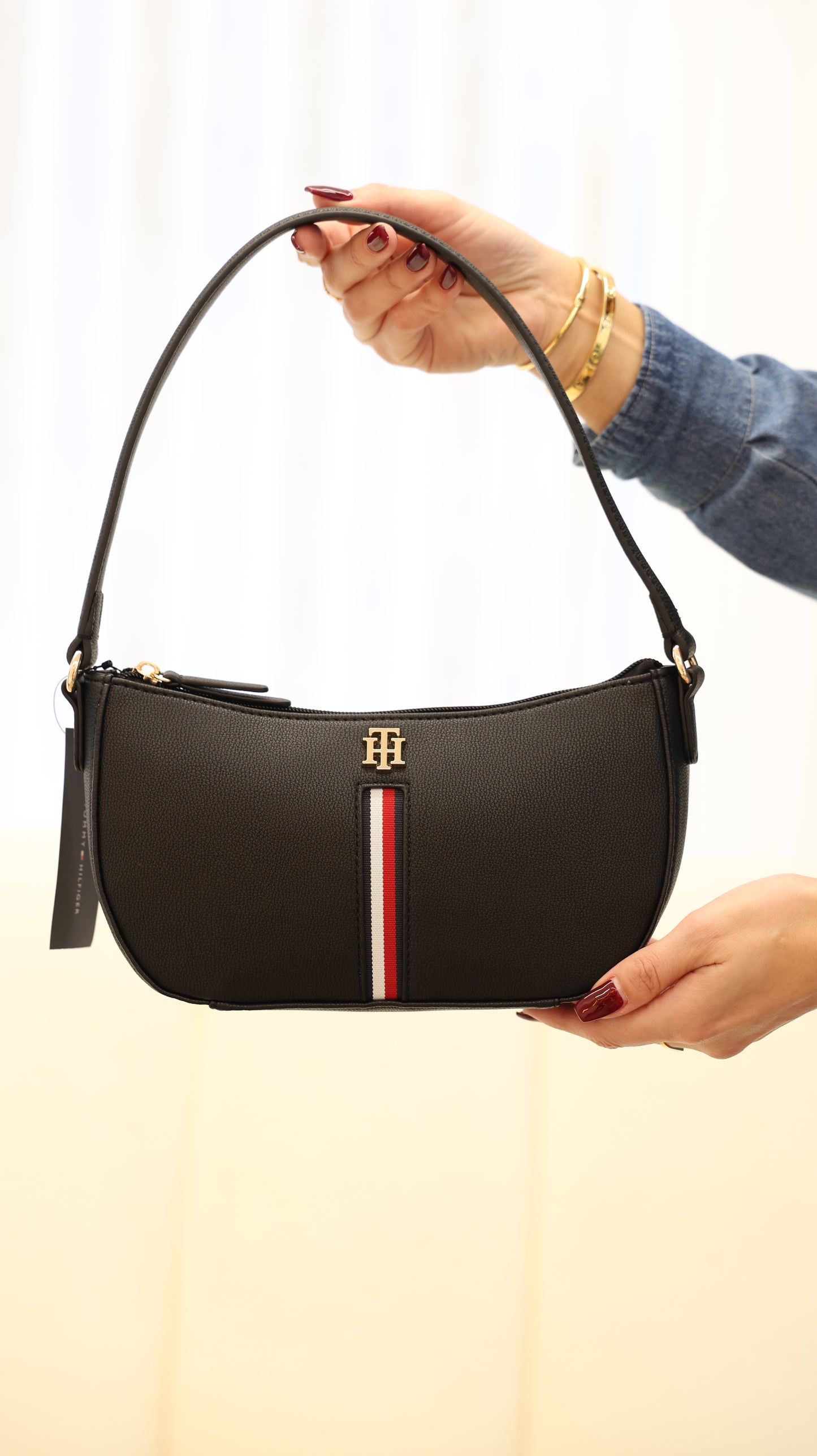Tommy Hilfiger